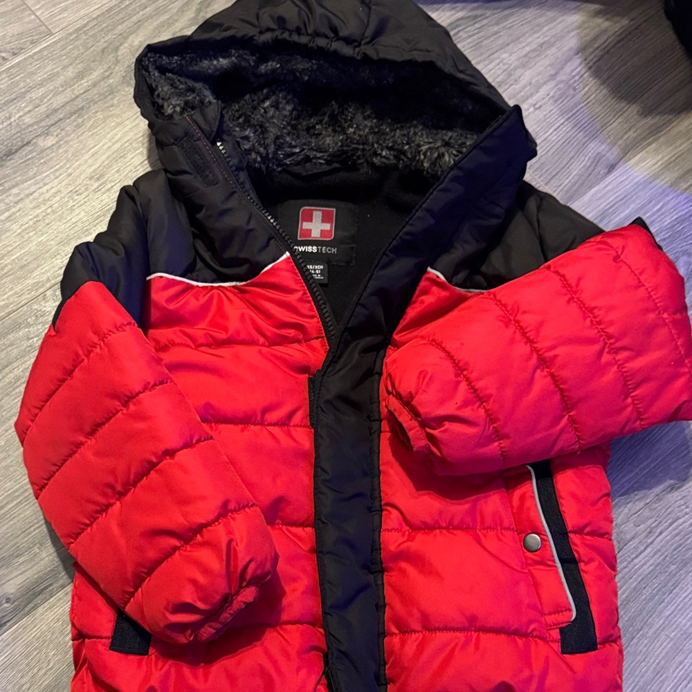 Swiss Tech Kids Puffer Jacket in Red and Black